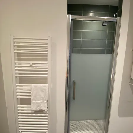 Cosy 48m Centre Et Gare A Pied Proche Musee D Art Moderne Wifi 4 Personnes Lägenhet Strasbourg